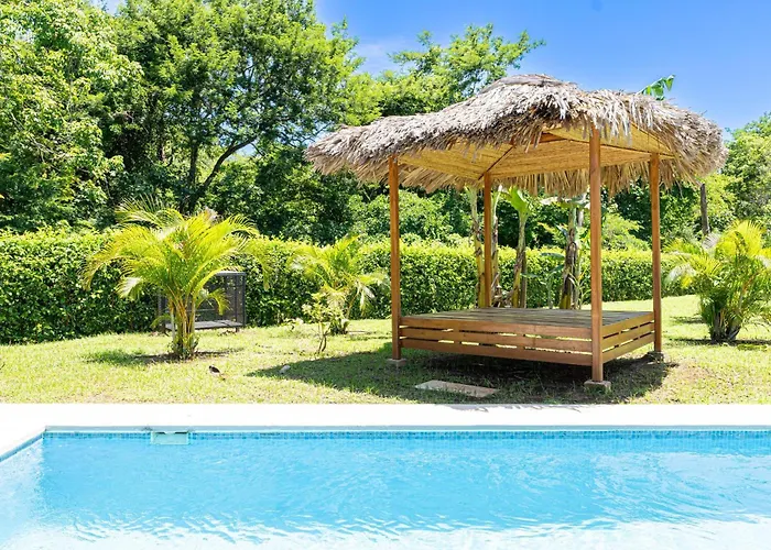 Casa Callie- 3 Bedroom House With Pool Сasa de vacaciones