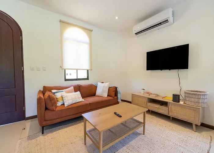 Casa Callie- 3 Bedroom House With Pool *